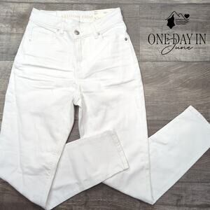 American Eagle Outfitters Mom Jean Jeans Size 0